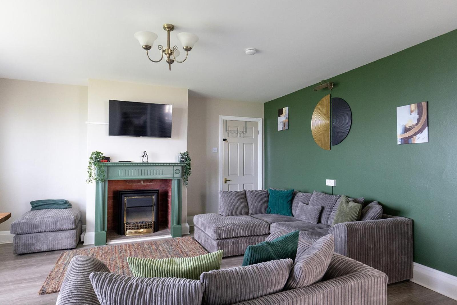 Beachfront Apartment - Ground Floor Apartment With Sea Views, Next To The Beach, Bridlington, North Yorkshire Bessingby Экстерьер фото