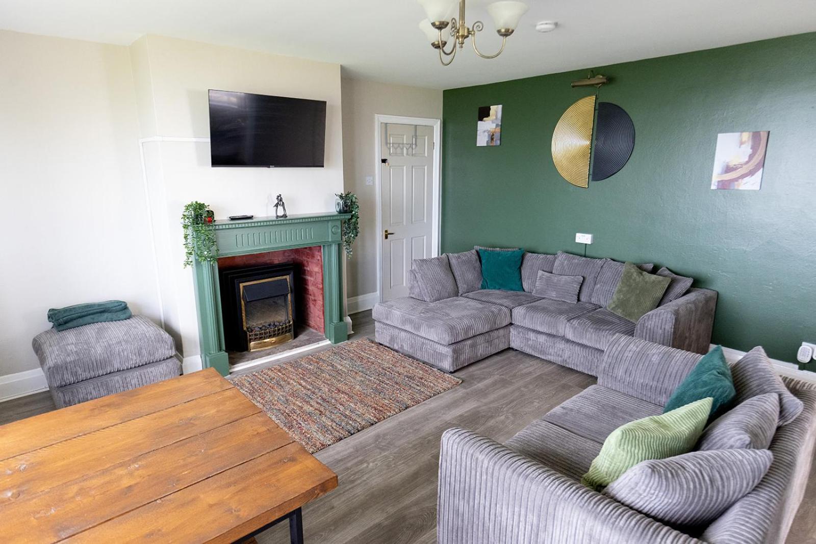 Beachfront Apartment - Ground Floor Apartment With Sea Views, Next To The Beach, Bridlington, North Yorkshire Bessingby Экстерьер фото